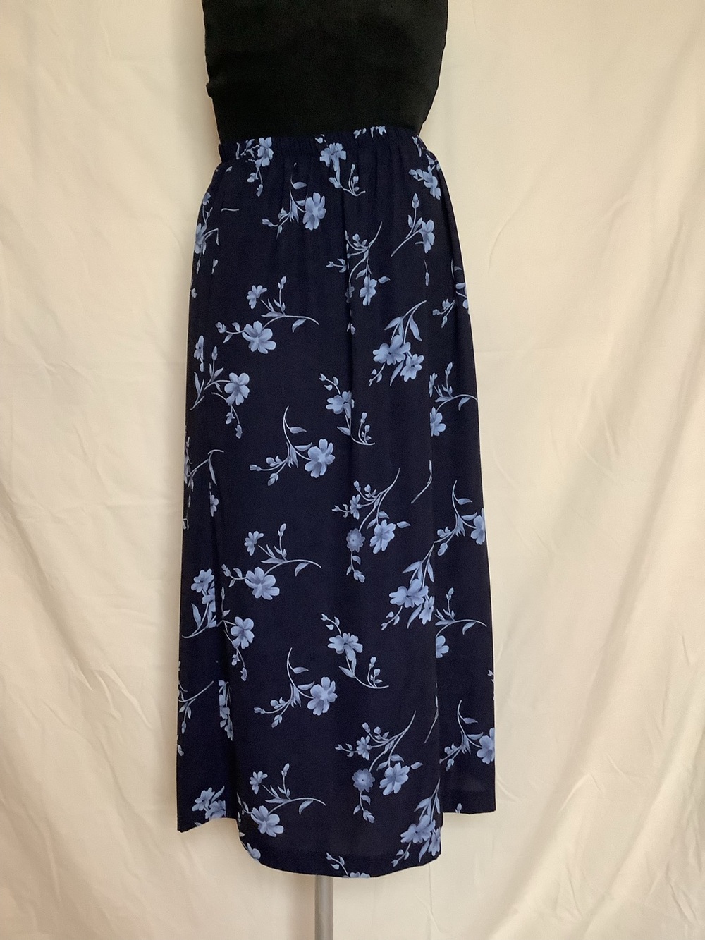 Amanda Sport Vintage Maxi Skirt-Navy Blue w/Light Blue Flowers-Elastic Waist-S